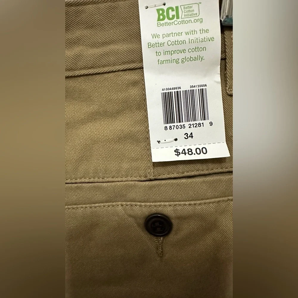 316 Dockers | NWT $48 Tan Khaki Smart 360 Certified Cotton Flex Shorts (Size 34)